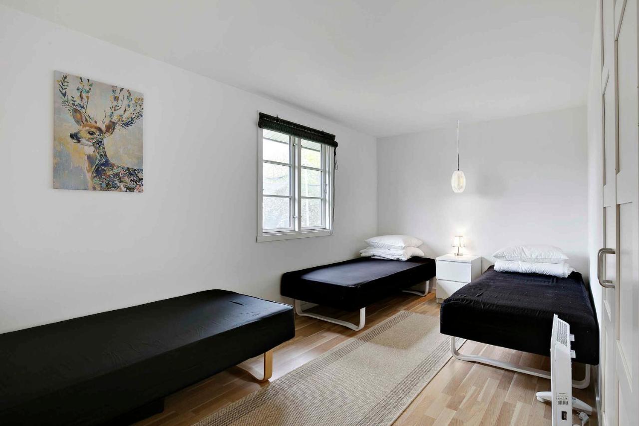 Nyistandsat Sommerhus Med Kaerlighed Og Sjael Kyndelose 외부 사진