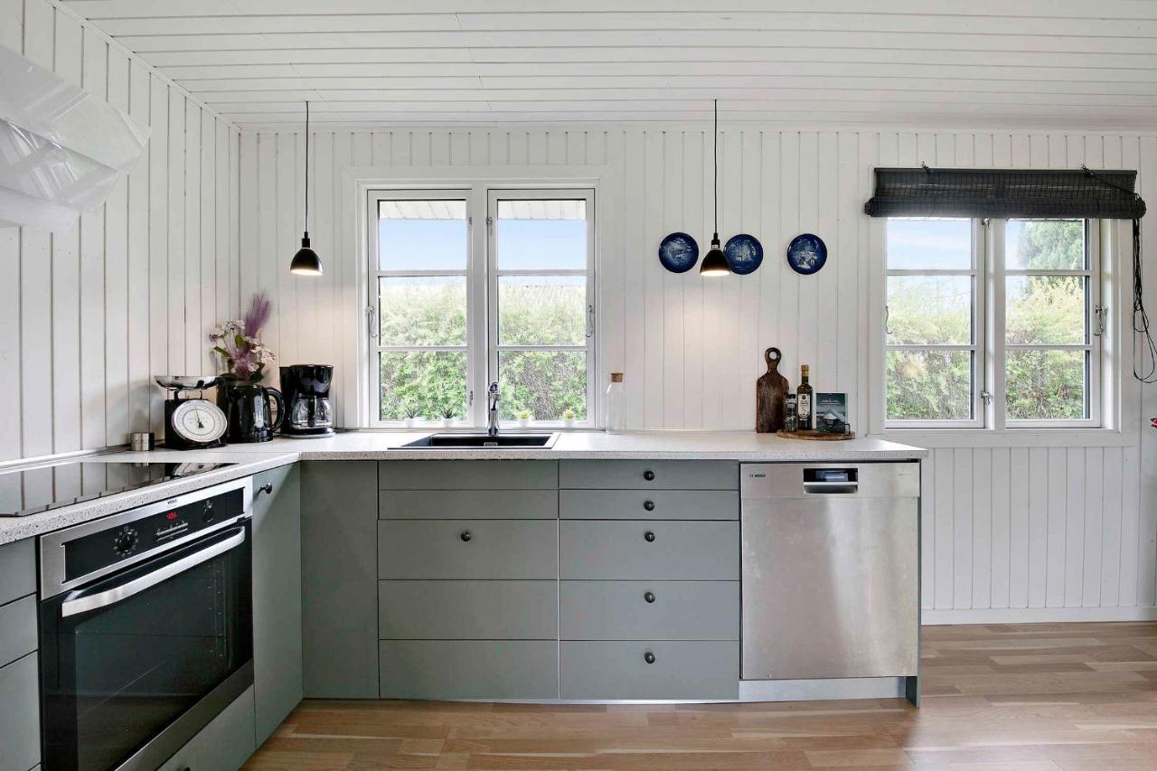 Nyistandsat Sommerhus Med Kaerlighed Og Sjael Kyndelose 외부 사진